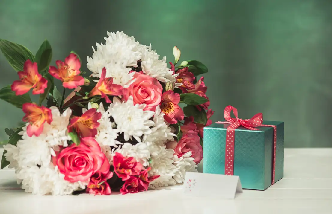 Bloemen versturen met kerst als geschikt kerstcadeau